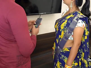 Indian Bhabhi Seduces TV Wangle For Dealings With Clear Hindi Audio