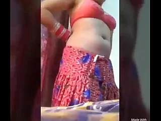 boobshow wide of indian bhabhi
